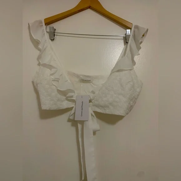 Lovers + Friends Lang Cropped Top in White - Picture 5 of 9